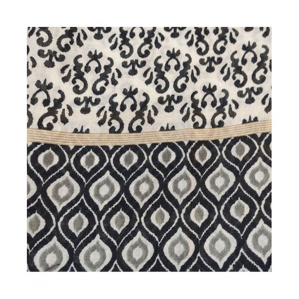 Foulard Black Pompoms