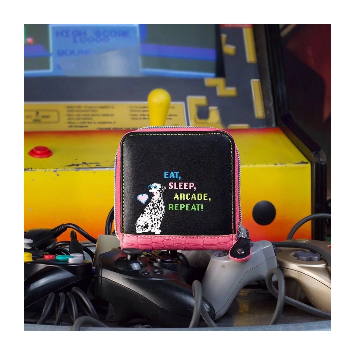 Vendula Arcade - Square Wallet