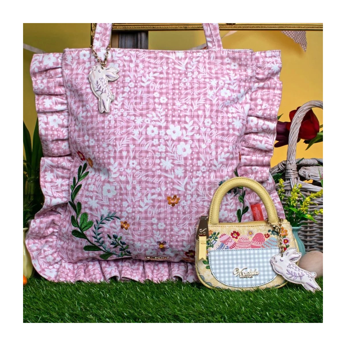 Vendula Woodland Rabbits ''Ruffle''- Tote Bag