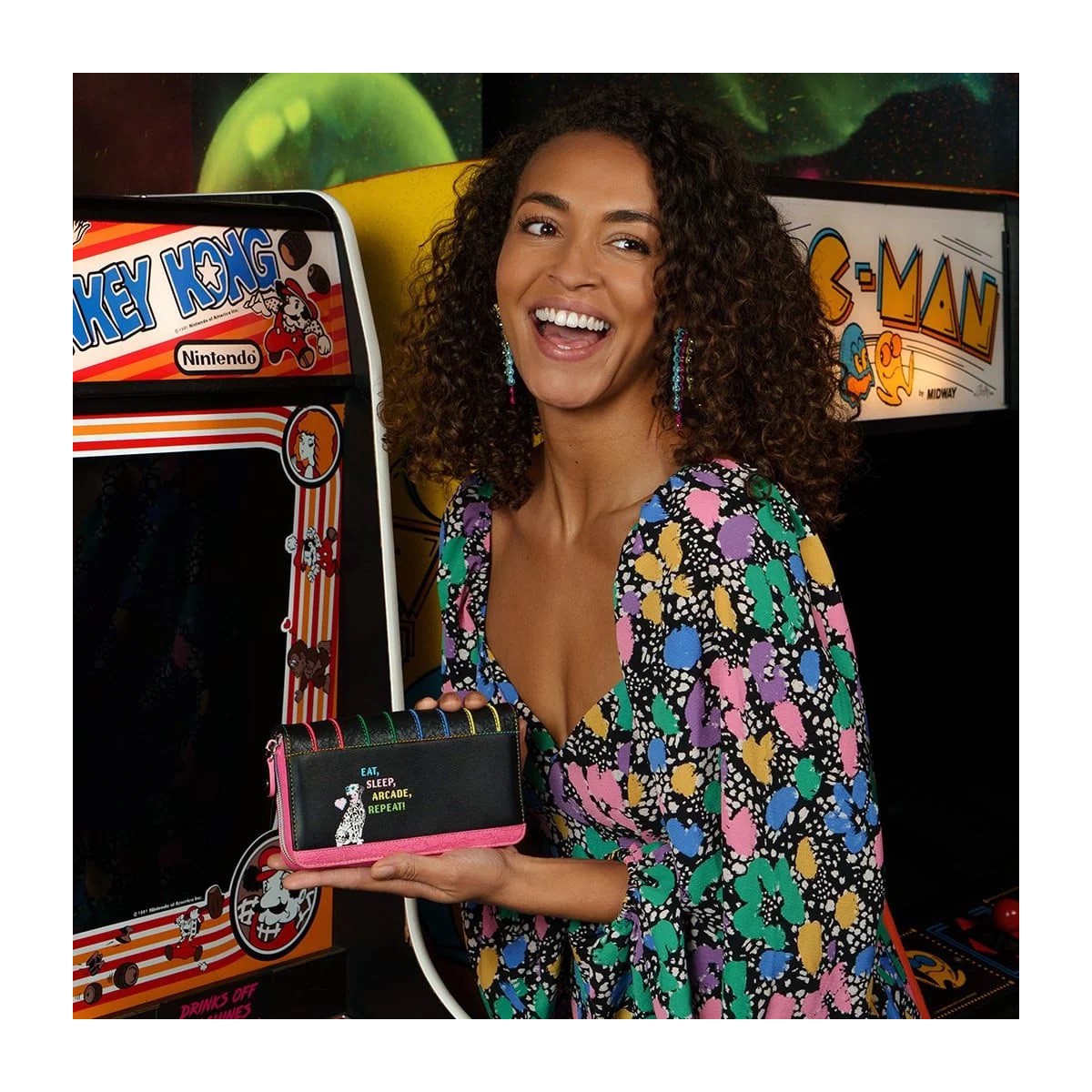 Vendula Arcade Large Zip Around Wallet