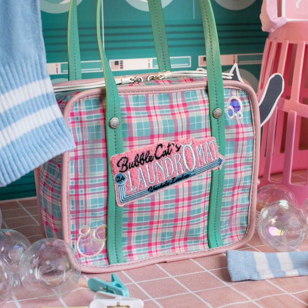 Small Laundry Tote Bag Bubble Cats Laundromat