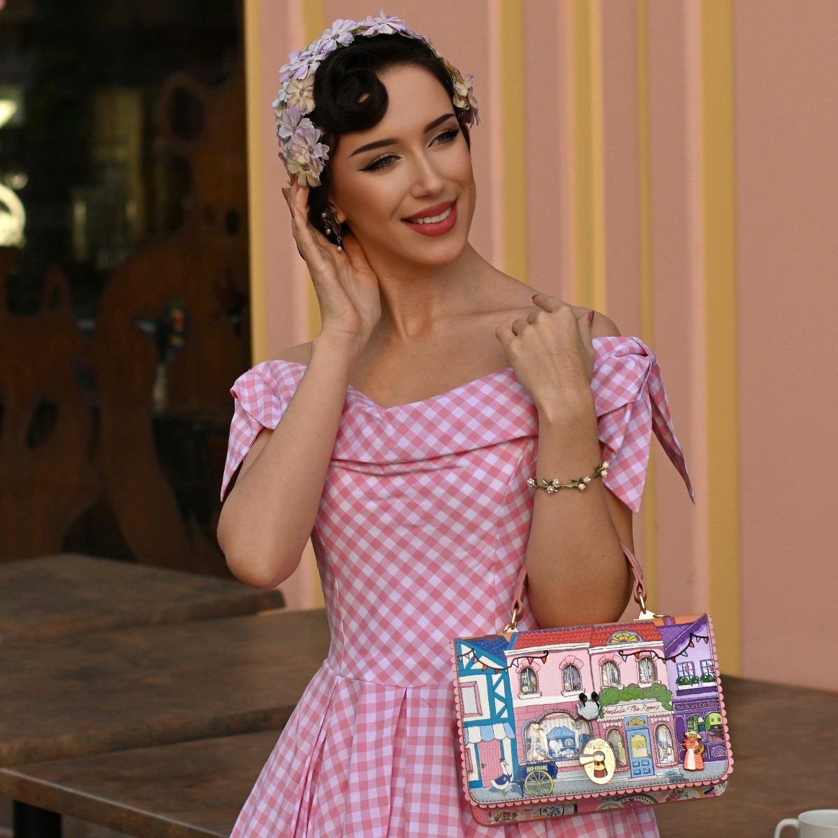 Vendula Heritage Victorian Tea Rooms - Bolso...